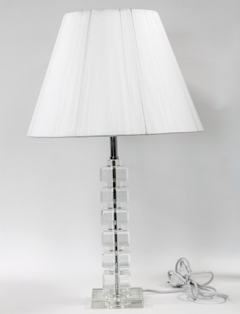 detail Elegantní stolní bílá lampa GD DESIGN